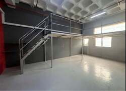 HILLVIEW WAREHOUSE (D23), Warehouse #561461071